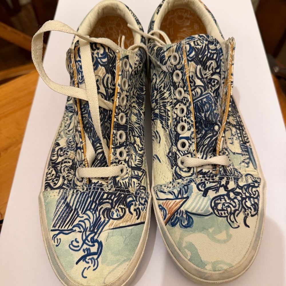 New without box Vincent Van Gogh Museum Vans old skool women 9.5 men’s 8 - Picture 3 of 8